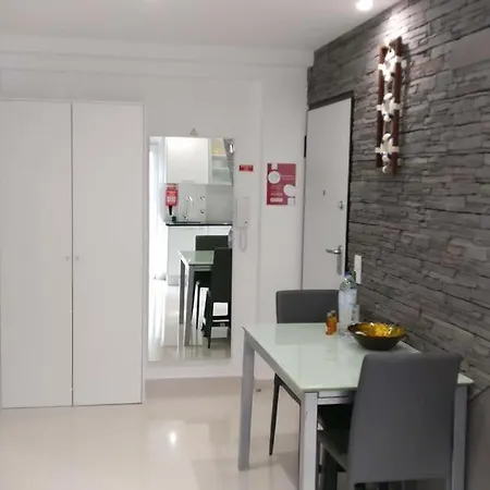 Zimbra Blue Apartment *